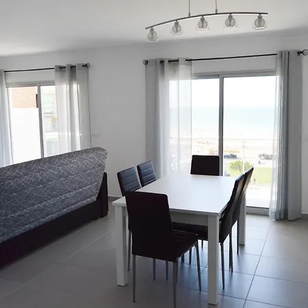 Apartment T2 Em Frente Ao Mar